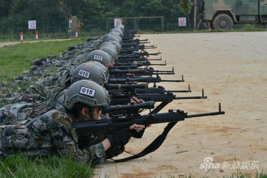 《火凤凰》23日播出演绎女兵成长记|《特种兵