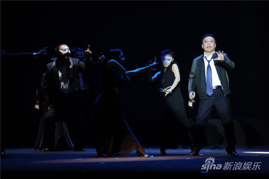 李念内心十分挣扎