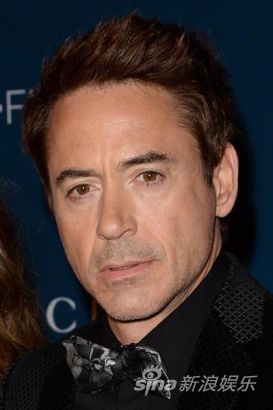 С޲-(Roert Downey Jr)