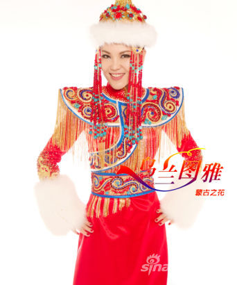 乌兰图雅《我的蒙古马》:马年吹来民族情