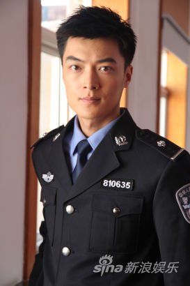 纪宁《九命刑警》华丽转型演偶像