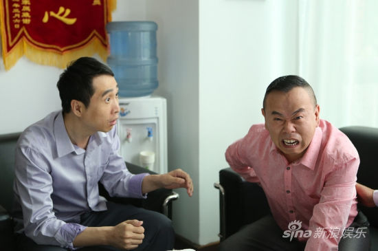 男媒婆潘长江春宵一刻把腰闪图