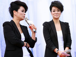 ë������������������ר��#������������ů