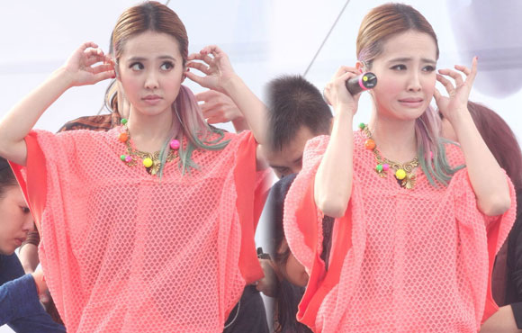 28�ղ�����ǩ�����´��꣬��η���������һͬ���衣�������ʻ�������ü��֣����������顣