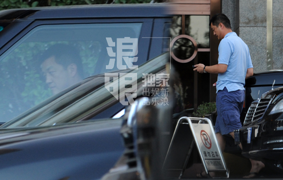 ���ң���������������Ħ�� �Ų���Ь��װ�뾵