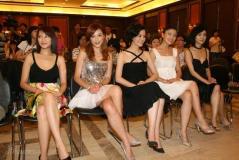 《鹿鼎记》北京开播 黄晓明替男人还愿