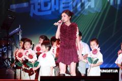 组图：黎明杨千嬅张敬轩等慈善歌会献劲歌热舞