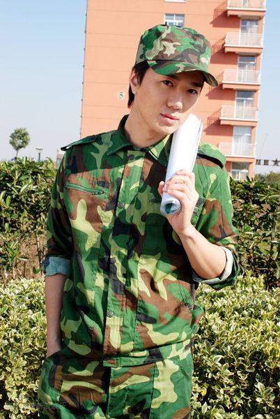 资料图片:《向周星驰致敬先》演员--王浩均_影