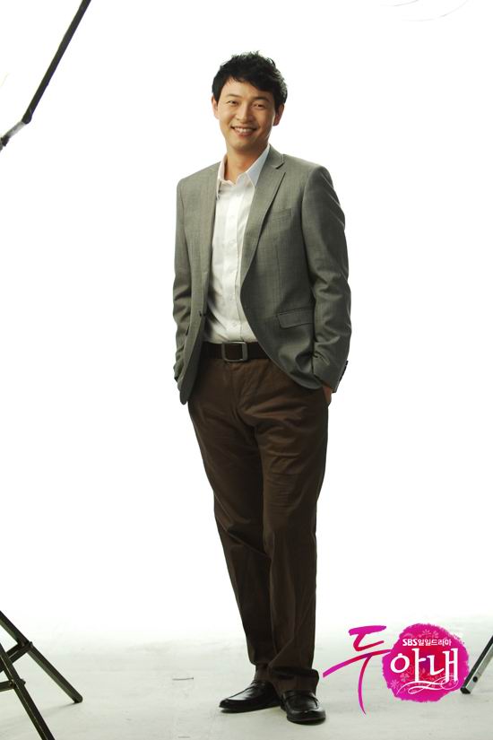 资料图片:韩剧《两个妻子》剧照(3)