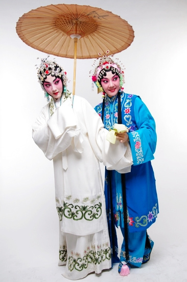 资料介绍:菊坛传响-京剧《白蛇传》简介