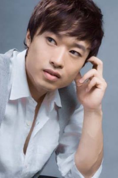 《孟姜女》情动徐誉滕 为主题歌谱曲闻鸡而睡