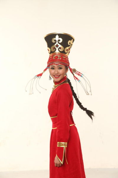资料:舞剧《蒙古传说》演员-赛娜