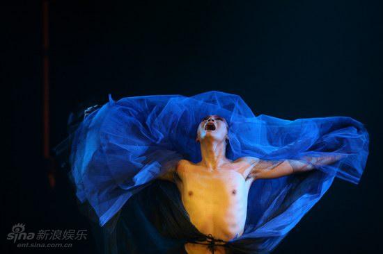 图文:《希夷》启动-舞蹈总监高艳津子作品《花》