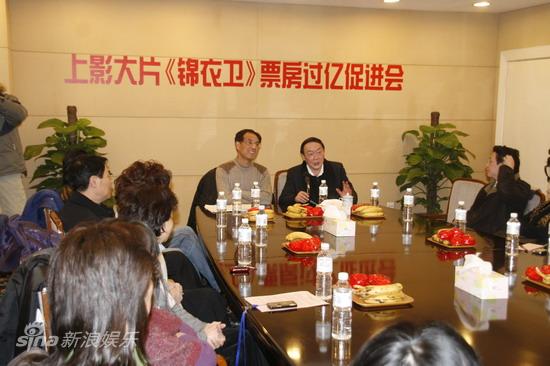 �����������ڵ�Ʊ��ͻ����Ԫ������������ϲ