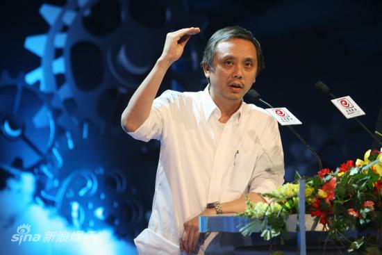  陈嘉上 高调筹备新片《画壁》 万事具备只欠东