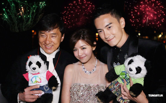 《花漾》陈妍希郑元畅继续戛纳之旅