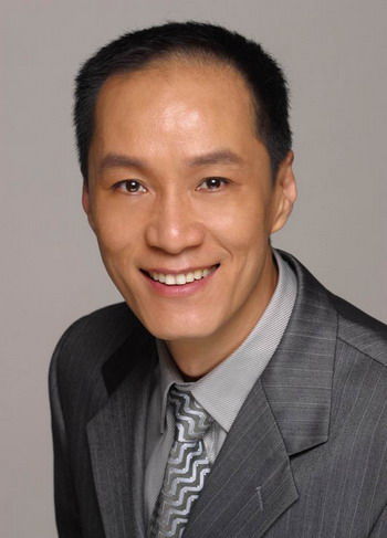 《万箭穿心》精彩纷呈 冯远征微博祝福得奖|《