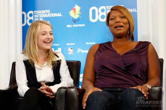 《蜜蜂的秘密生活》宣传照 达科塔小女初长成