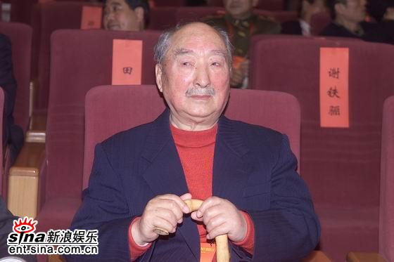 资料:电影表演艺术家陈强简介