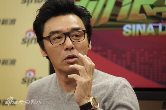 钟镇涛表情可爱