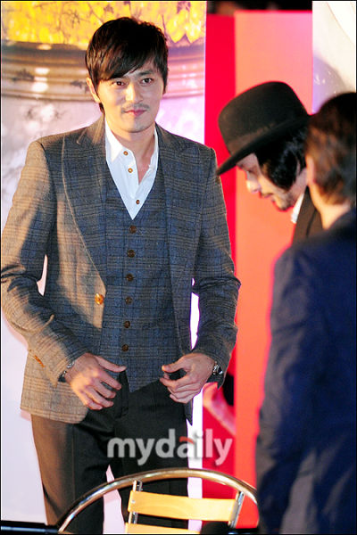 �Ŷ���΢Цʾ��