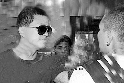 女儿遭拍惹怒火李亚鹏暴打女记者(2)