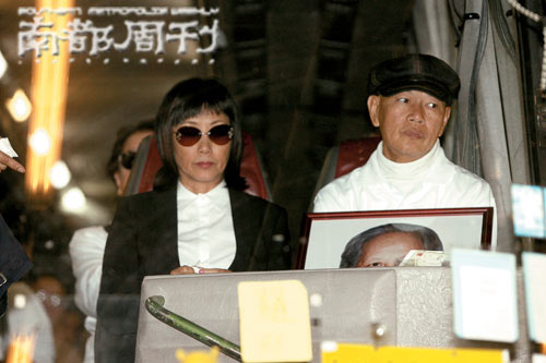 荃罗恋大事记罗家英：结婚太花钱了还是不要了