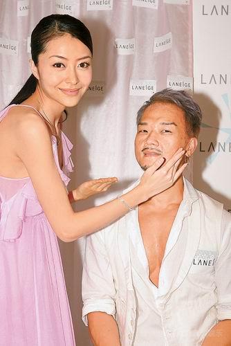 熊黛林与化妆师 rick+chin 示范卸妆技巧