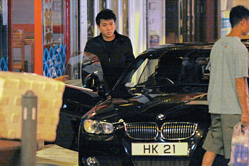 无暇赴京捧大嫂 霍启人与女友分道扬镳(图)