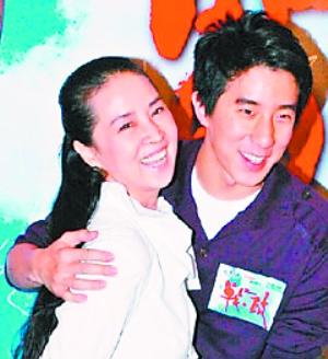 传房祖名密会小龙女:当年怨恨要有人化解