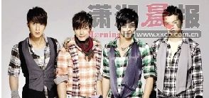 　　飞轮海是“单飞不解散”？目前，除了吴尊，其他三位成员也各有计划，辰亦儒做主持兼出书，炎亚纶出个人专辑，汪东城同样以电视剧及电影为主。