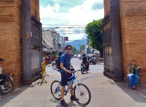 丁春诚背包自助游 泰国清迈流连忘返(图)