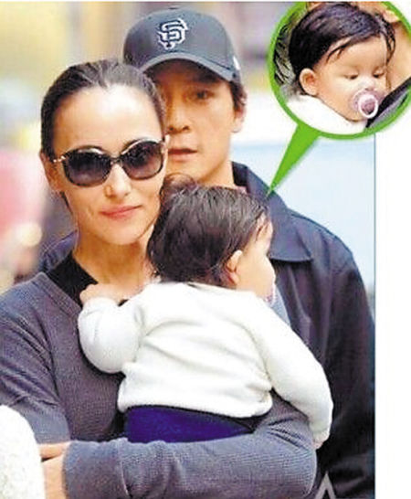 吴彦祖重心在家庭 不愿工作因女儿太美