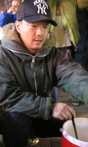 王喜亲自送汤