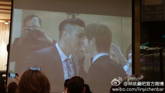 林依晨订婚陈柏霖黑人玩亲亲示范如何kiss