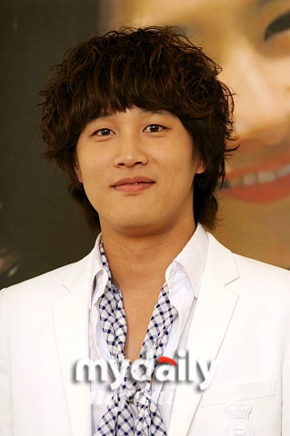 车太贤妻子诞儿子母子平安 网友纷纷送祝福(图