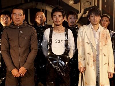 松田龙平幸福甜笑 长谷川京子奉子成婚(图)