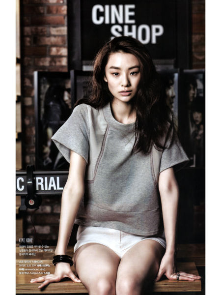 Stephanie Lee