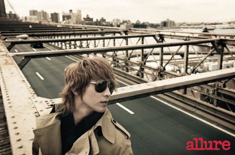 李准基变身潇洒纽约男子 演绎浪漫忧郁(组图)