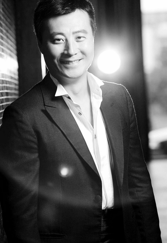 任程伟新一辑宣传大片曝光 影帝显型男本色(图