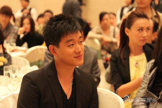  佟大为 亮相音乐 电影 庆典 演绎绝美江南之恋(图