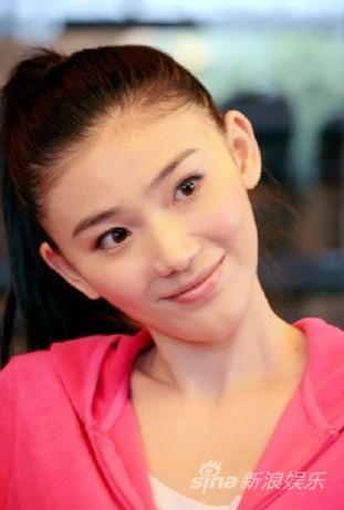 刘冬中性打扮亮相拜师李连杰要成“打女”(图)