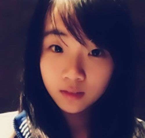 张凯丽17岁女儿近照曝光 外形清纯甜美