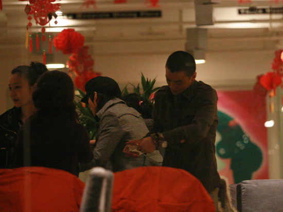 ͼ�ģ��ž���ˤ����һΧ����--��һΧƴ����