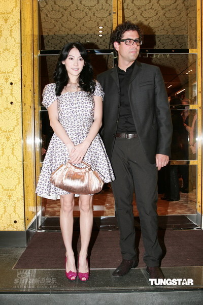 张柏芝产后成功修身 短裙亮相露修长美腿【图】