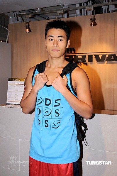 <em>理头发</em>--阳光大男孩