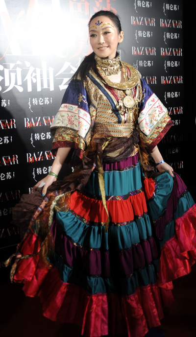 众星出席品味成功领袖会 齐赞成龙最有范