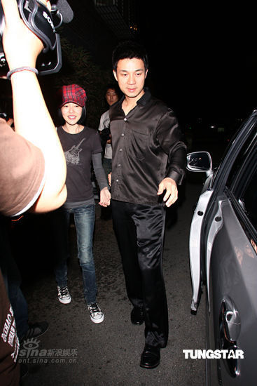 张柏芝为过世癌童低调抵台 与小s等吃火锅【图】