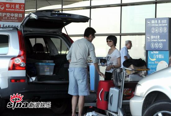 高圆圆于小伟启动京津爱情快车 经纪人证实【图】