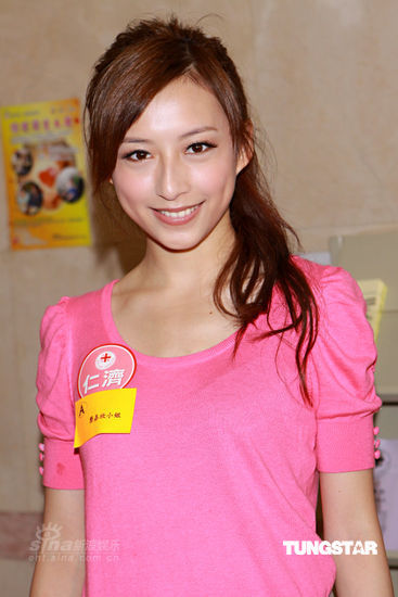 刘璇赴港做公益笑对自杀传闻 强调清者自清【图】